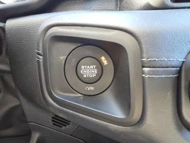 Certified 2025 Jeep Wrangler Unlimited Sahara AWD/4WD image 17