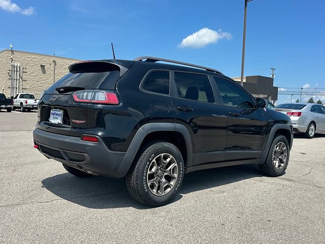 Used 2020 Jeep Cherokee Trailhawk w/ Technology Group AWD/4WD image 9