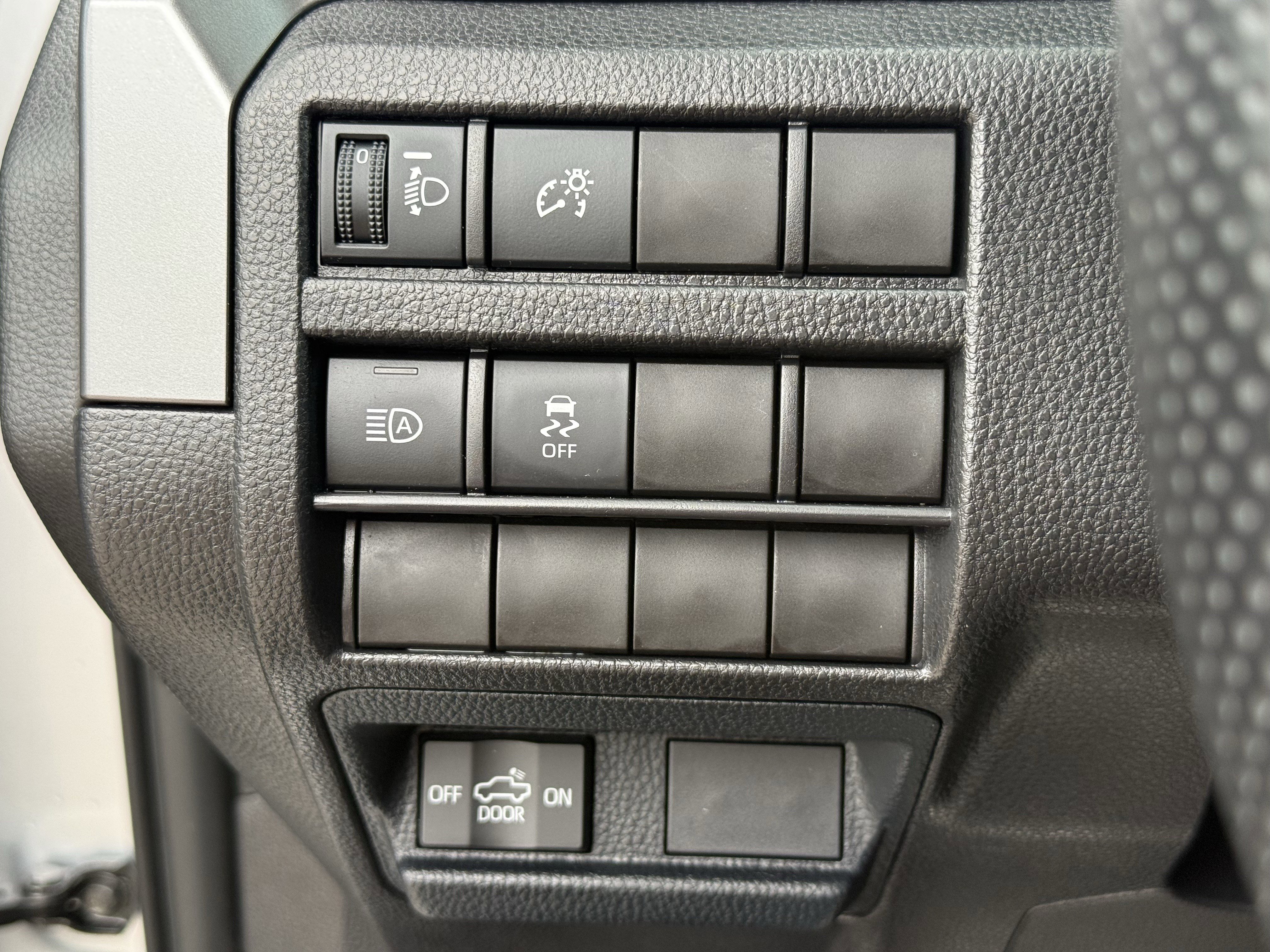 Used 2025 Toyota Tacoma SR5 image 26