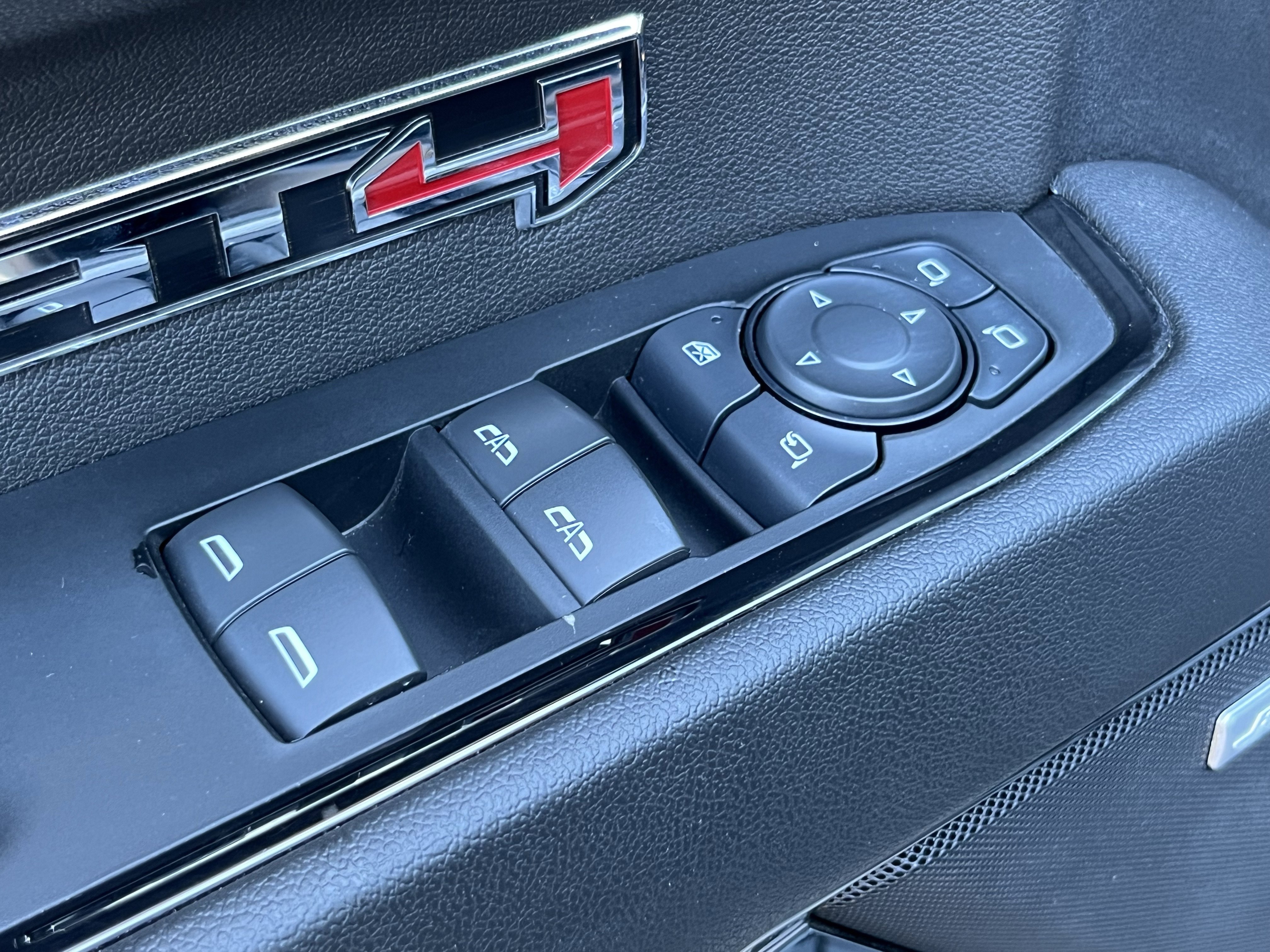 Used 2024 GMC Sierra 1500 AT4 w/ Technology Package image 19