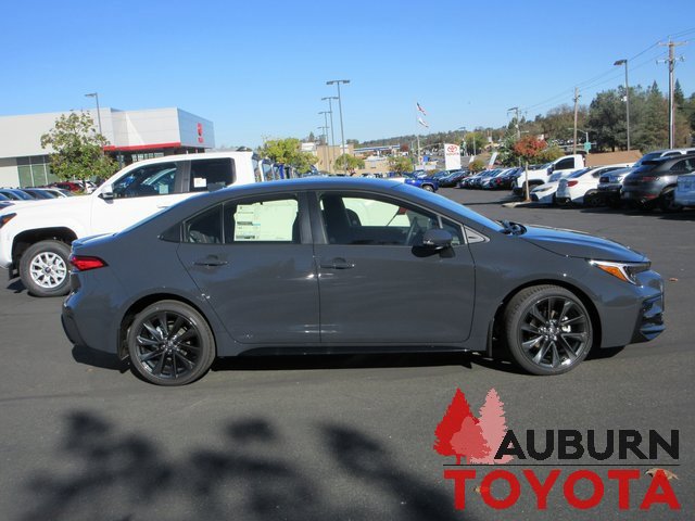New 2026 Toyota Corolla SE image 2