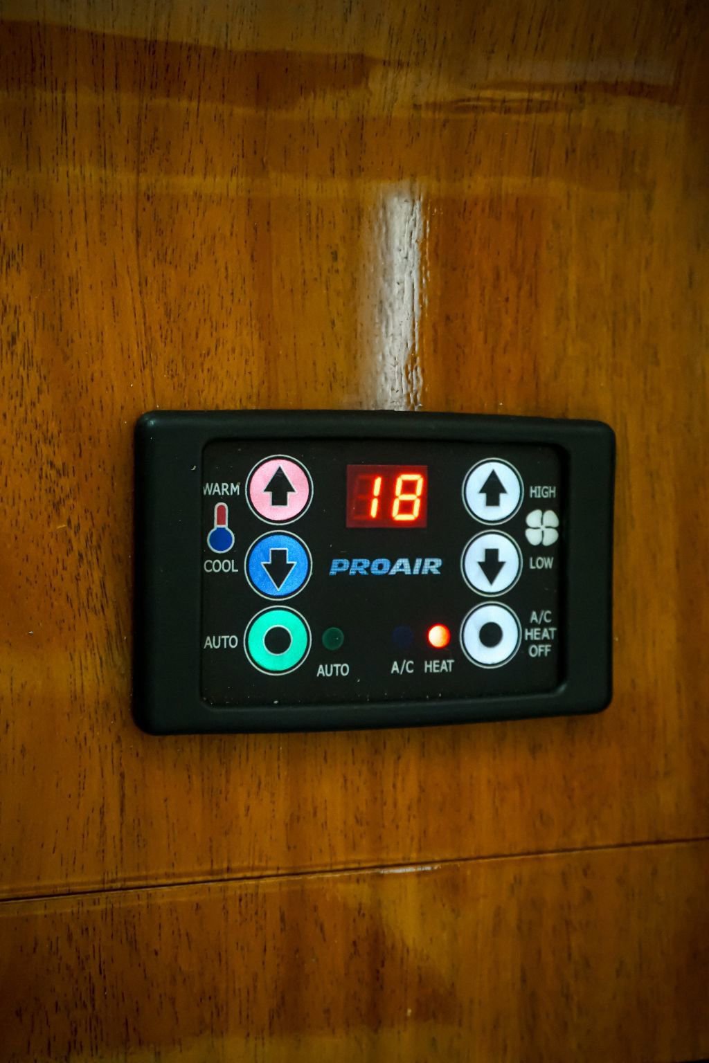 Used 2015 Mercedes-Benz Sprinter 2500 image 60