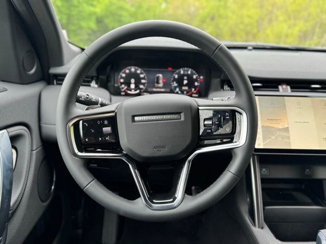 New 2026 Land Rover Discovery Sport Landmark AWD/4WD image 22