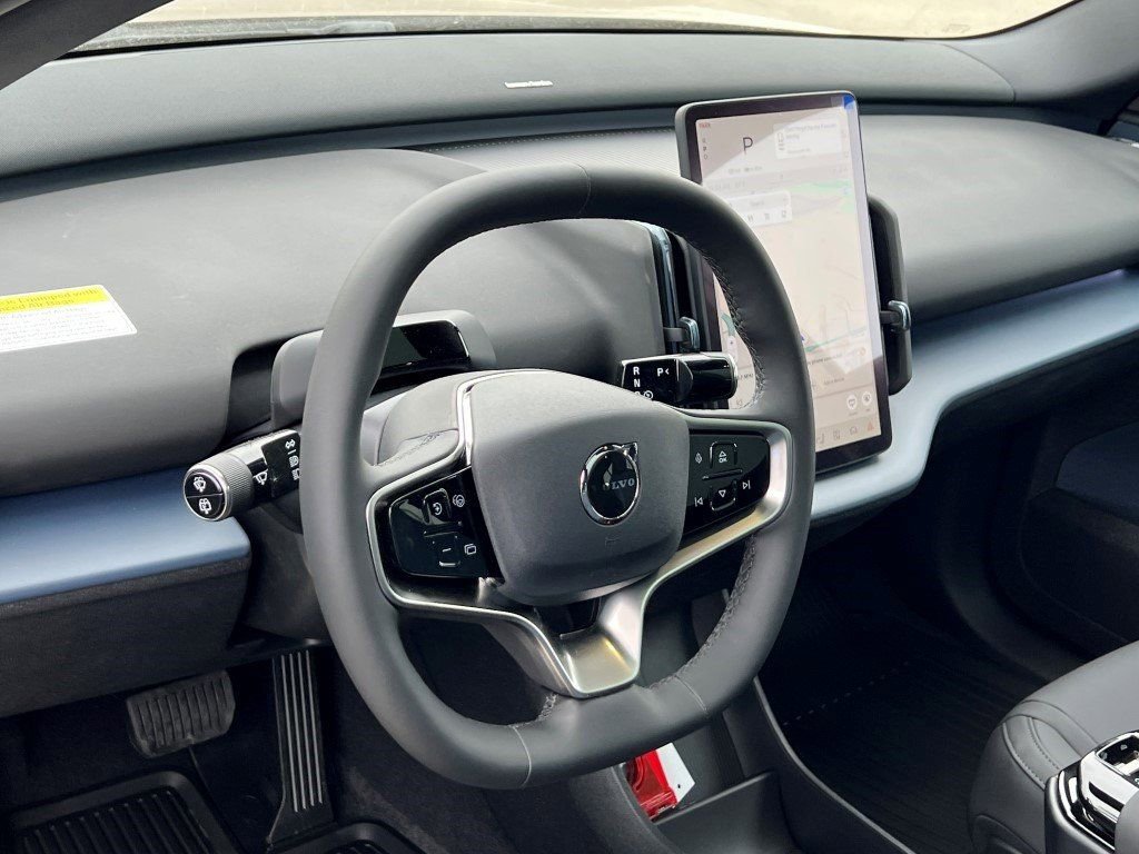 New 2026 Volvo EX30 Plus w/ Protection Package Premier image 15