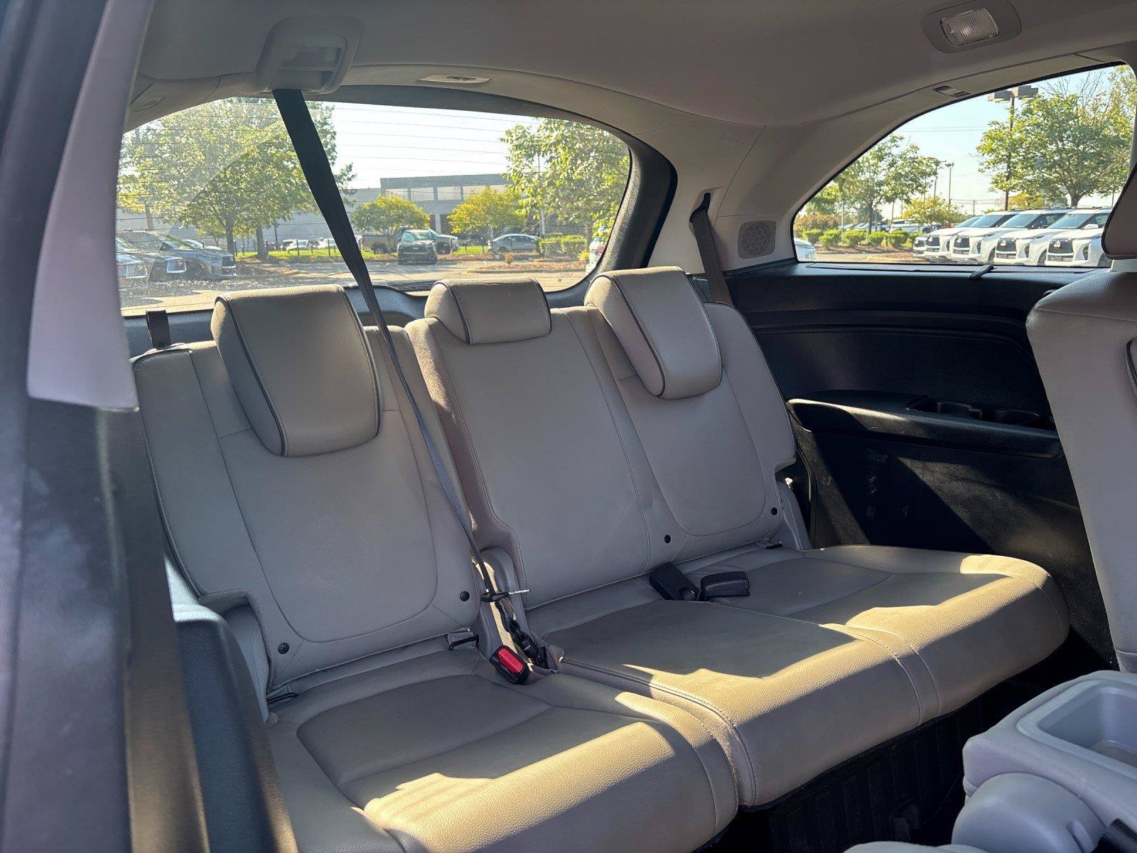 Used 2022 Honda Odyssey Elite image 37