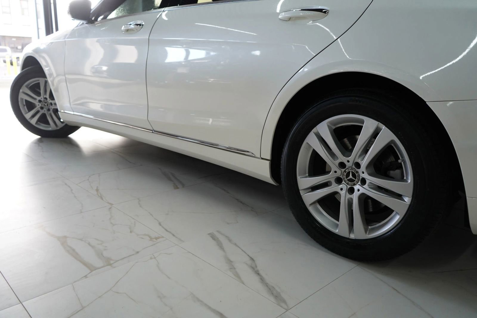 Used 2019 Mercedes-Benz S 450 Sedan image 4