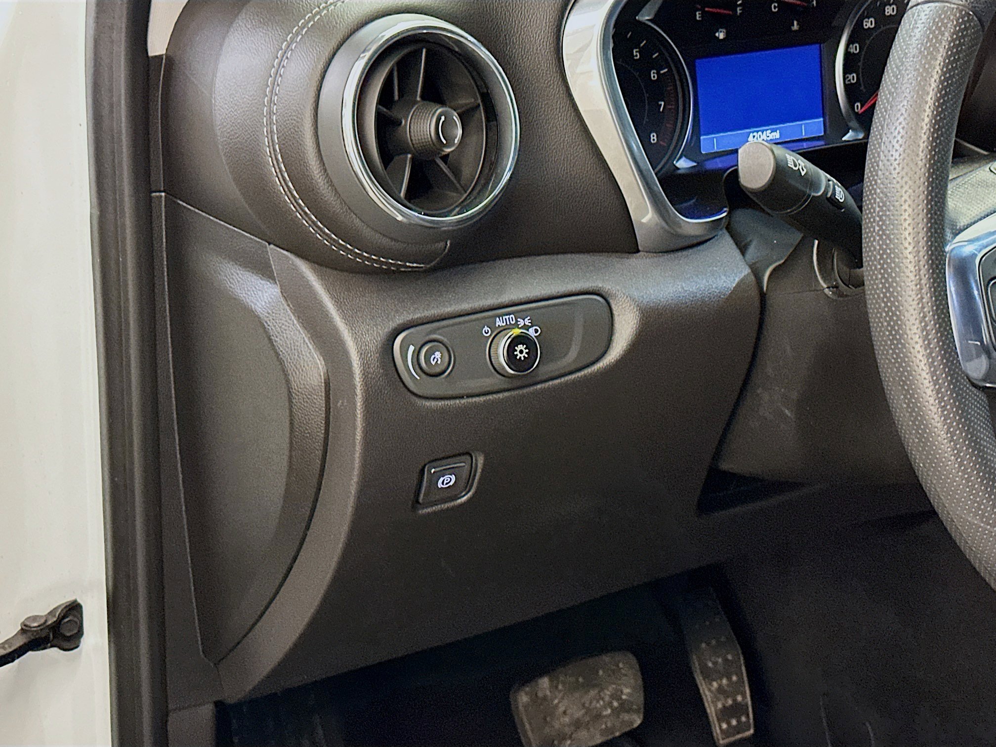 Used 2023 Chevrolet Blazer LT w/ Convenience Package image 17