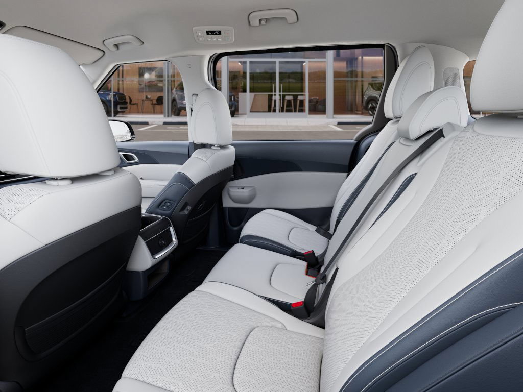 New 2026 Kia Carnival EX FWD image 18