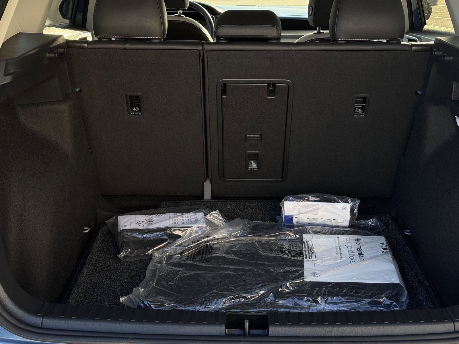 Used 2025 Volkswagen Taos SE image 27