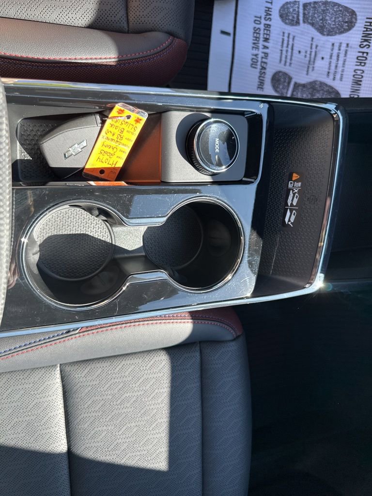 Used 2025 Chevrolet Equinox RS w/ Safety and Technology Package image 24