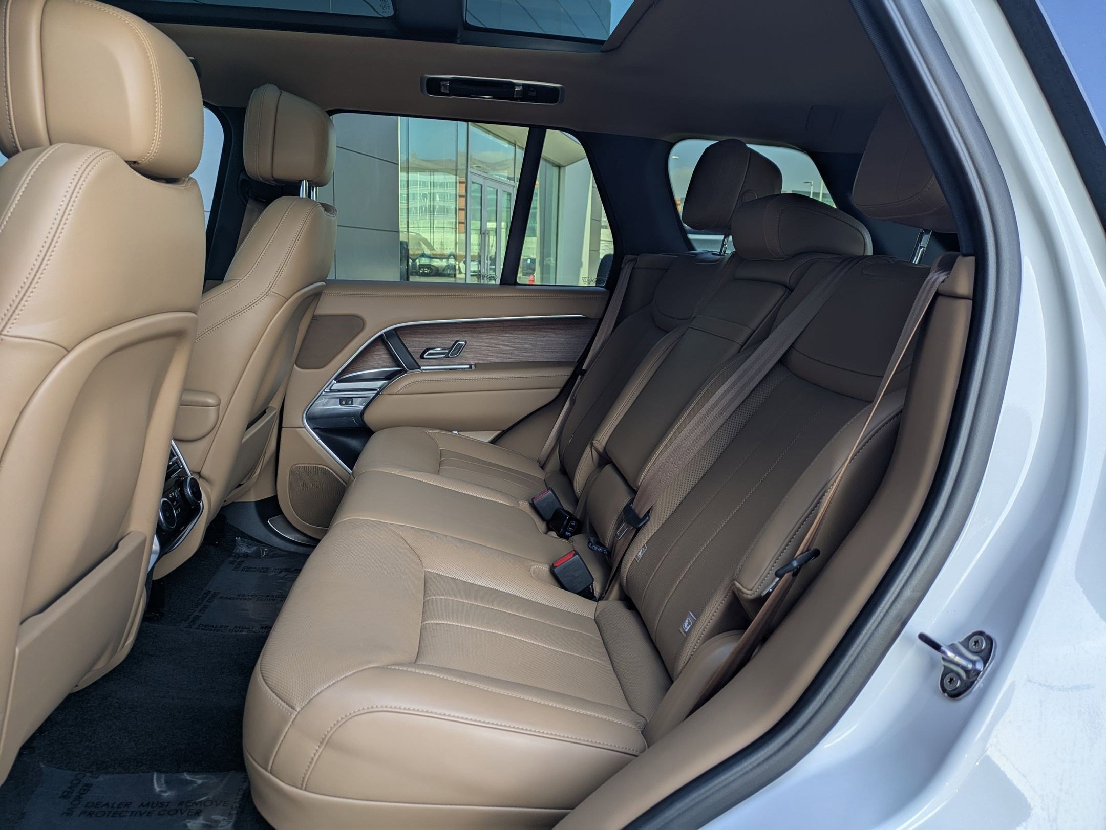 Certified 2023 Land Rover Range Rover SE image 27