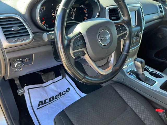 Certified 2021 Jeep Grand Cherokee Laredo w/ Security & Convenience Group image 15