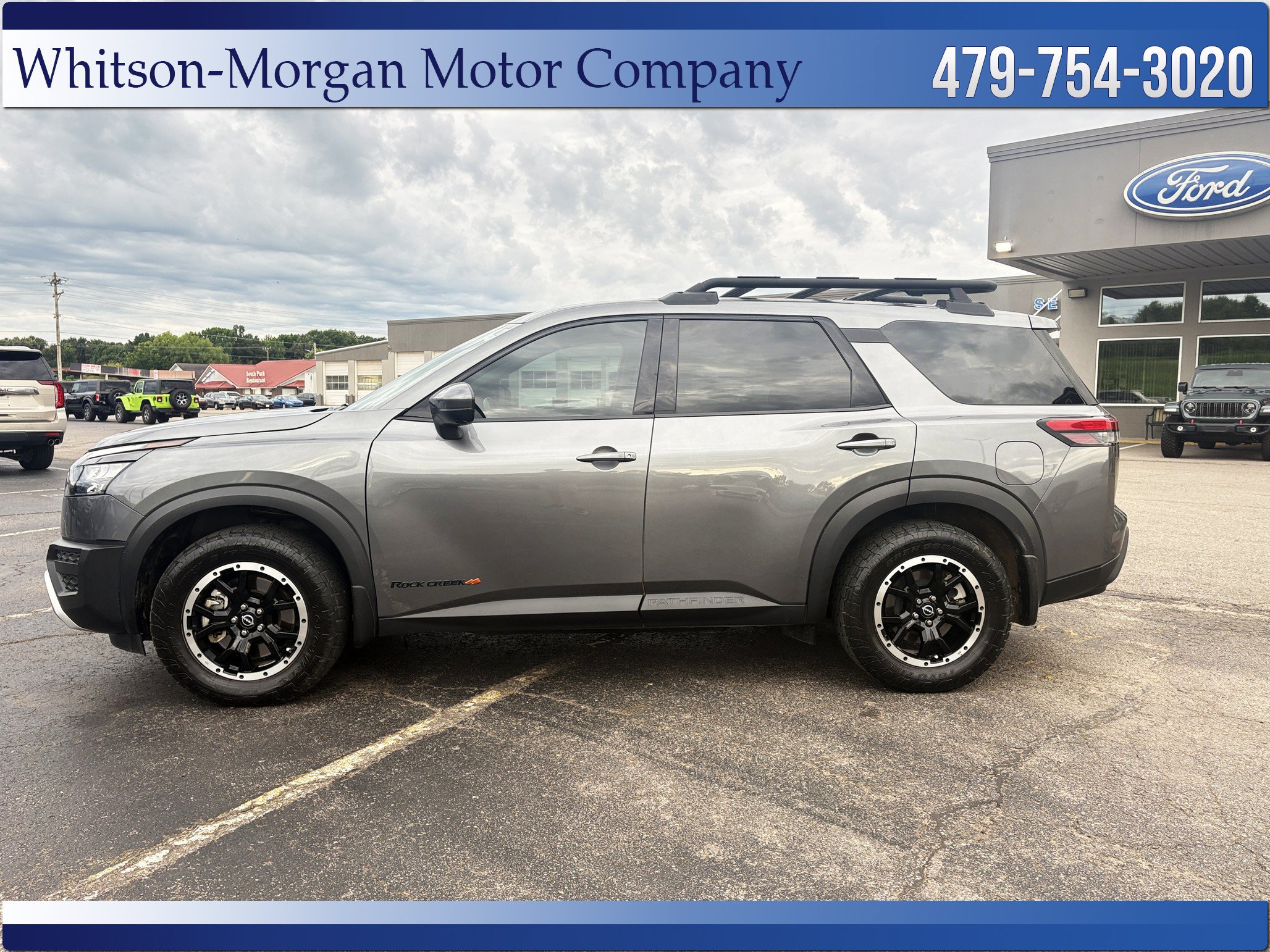 Used 2024 Nissan Pathfinder Rock Creek AWD/4WD image 2