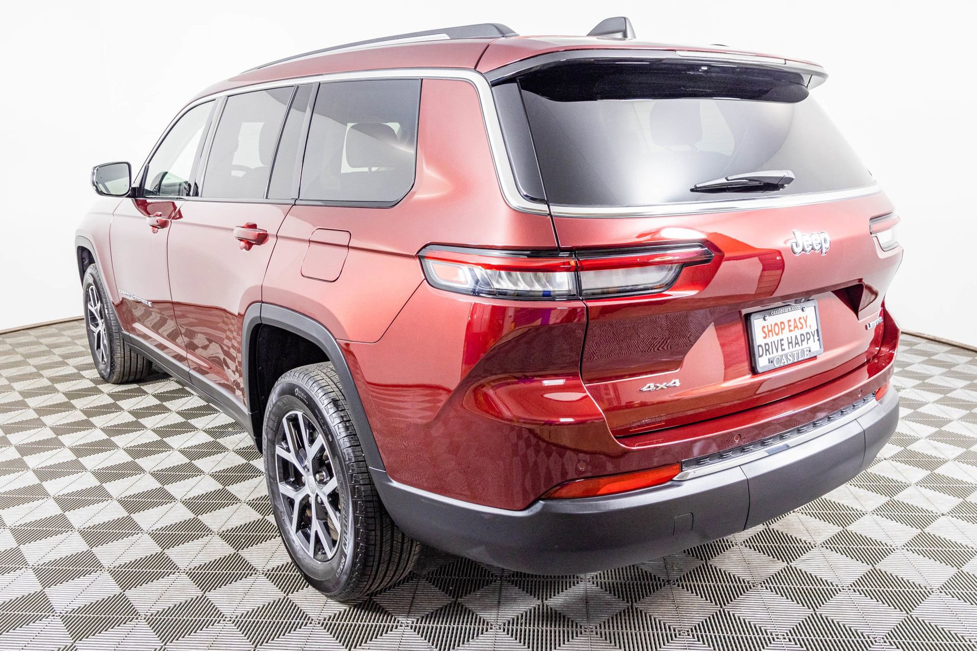 Used 2023 Jeep Grand Cherokee L Limited image 13