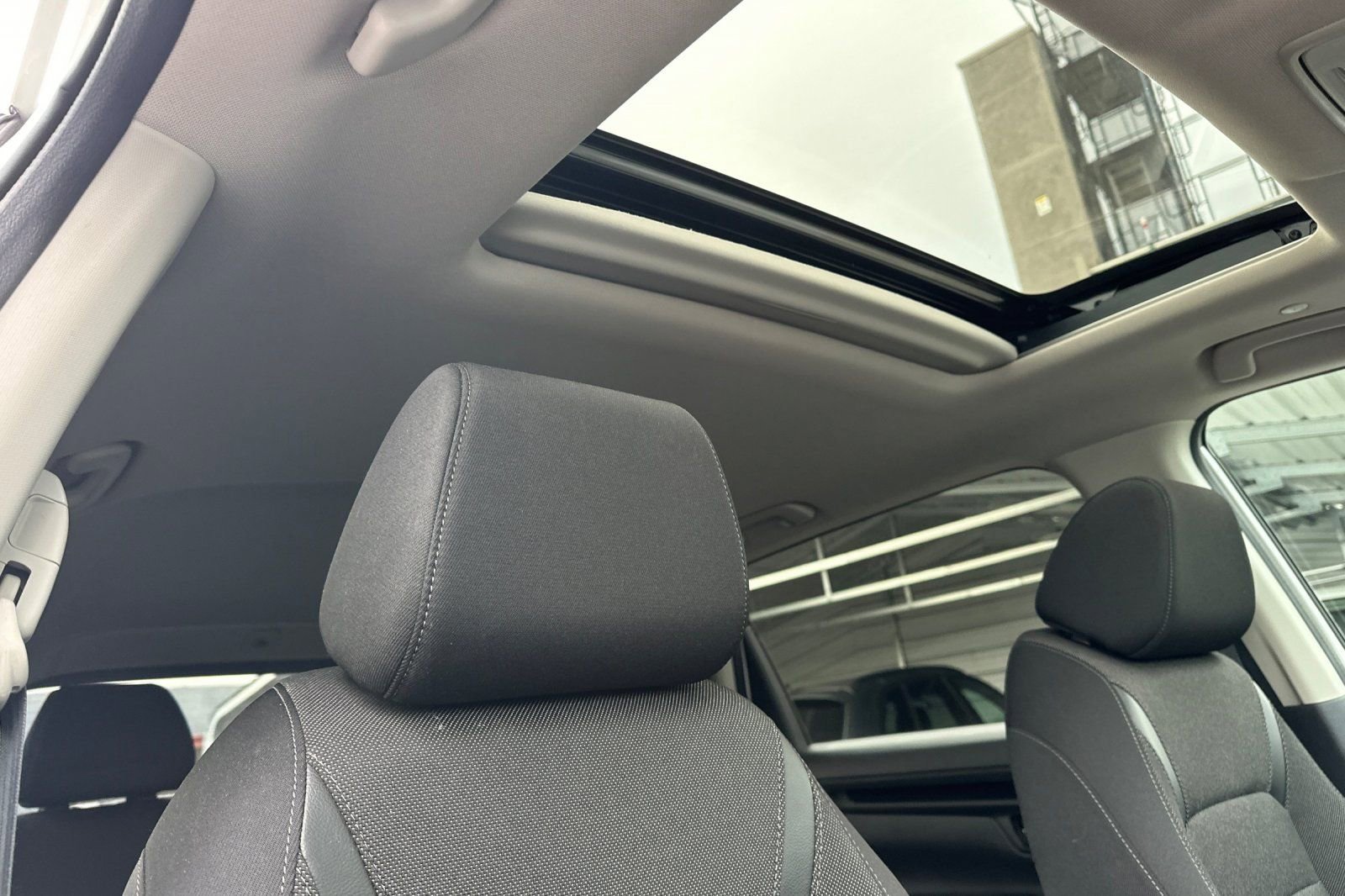 Used 2025 Honda CR-V EX image 19