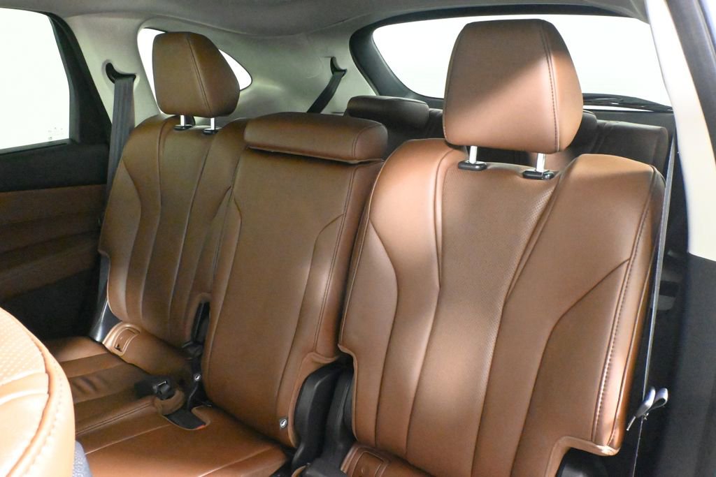 Used 2023 Acura MDX SH-AWD w/ Technology Package image 4