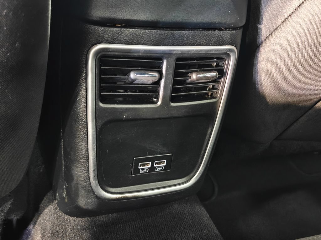 Used 2022 Dodge Charger SXT RWD image 25