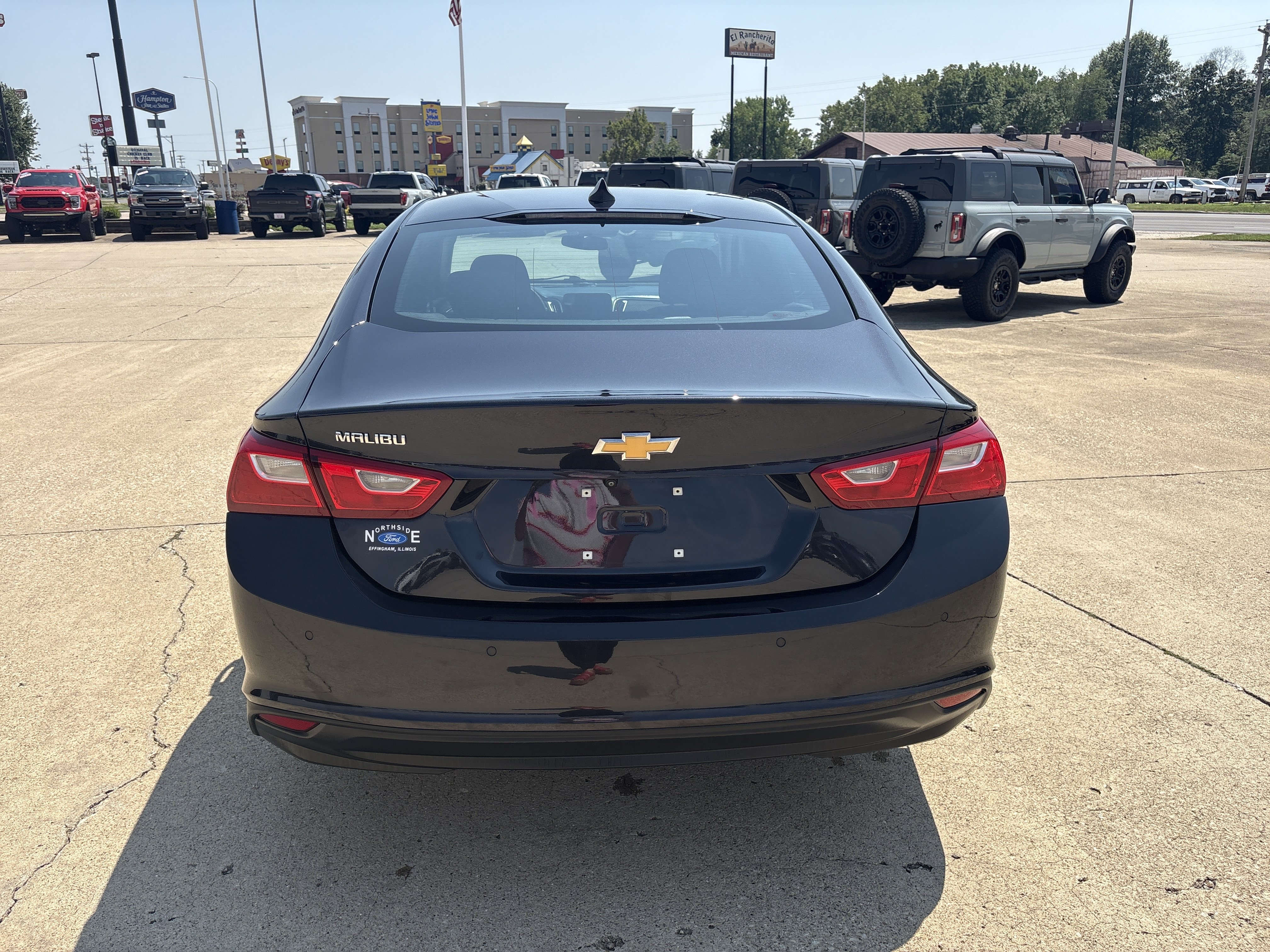 Used 2023 Chevrolet Malibu LS w/ Driver Confidence Package FWD image 4