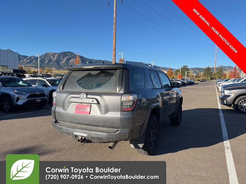 Used 2015 Toyota 4Runner SR5 Premium image 7