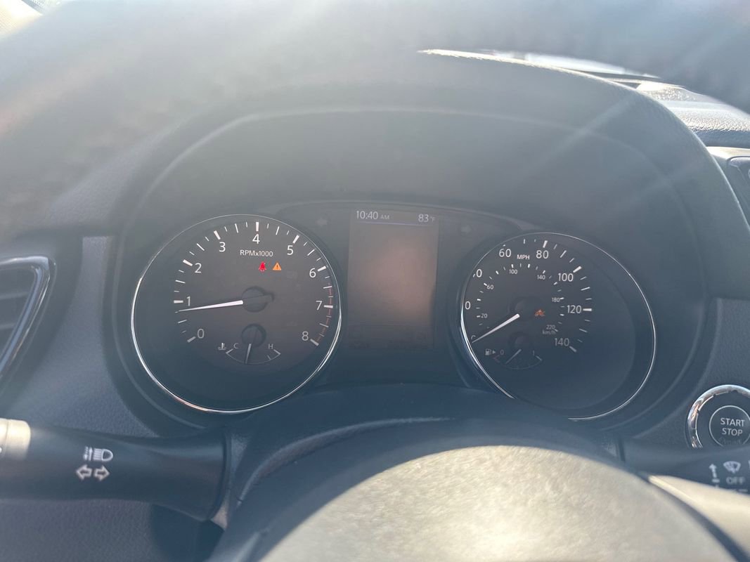 Used 2018 Nissan Rogue SV image 13