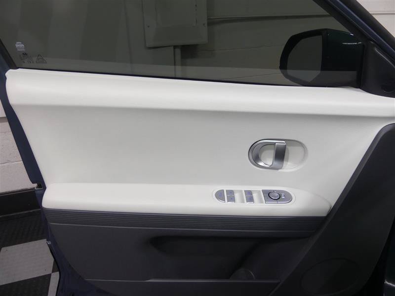 Used 2024 Hyundai Ioniq 5 SEL AWD/4WD image 18