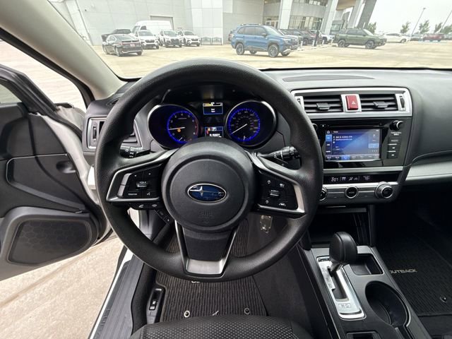 Used 2019 Subaru Outback 2.5i AWD/4WD image 14