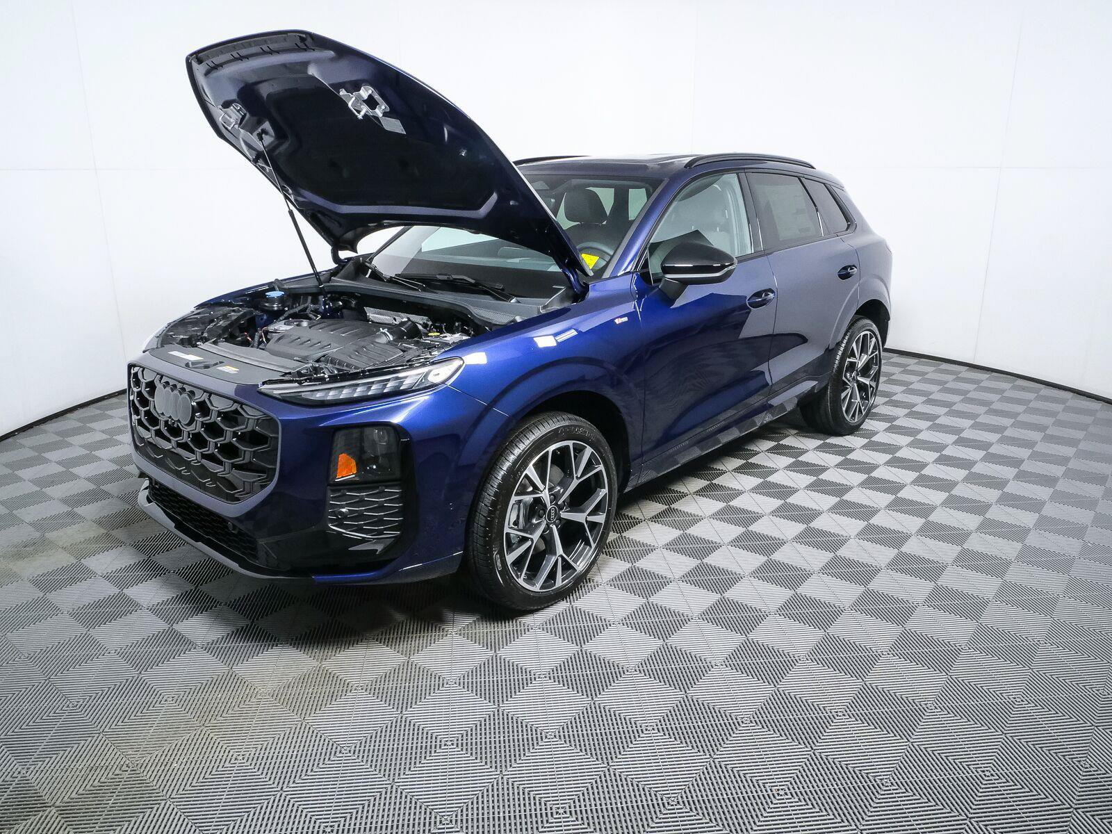New 2026 Audi Q3 quattro 2.0T AWD/4WD image 34