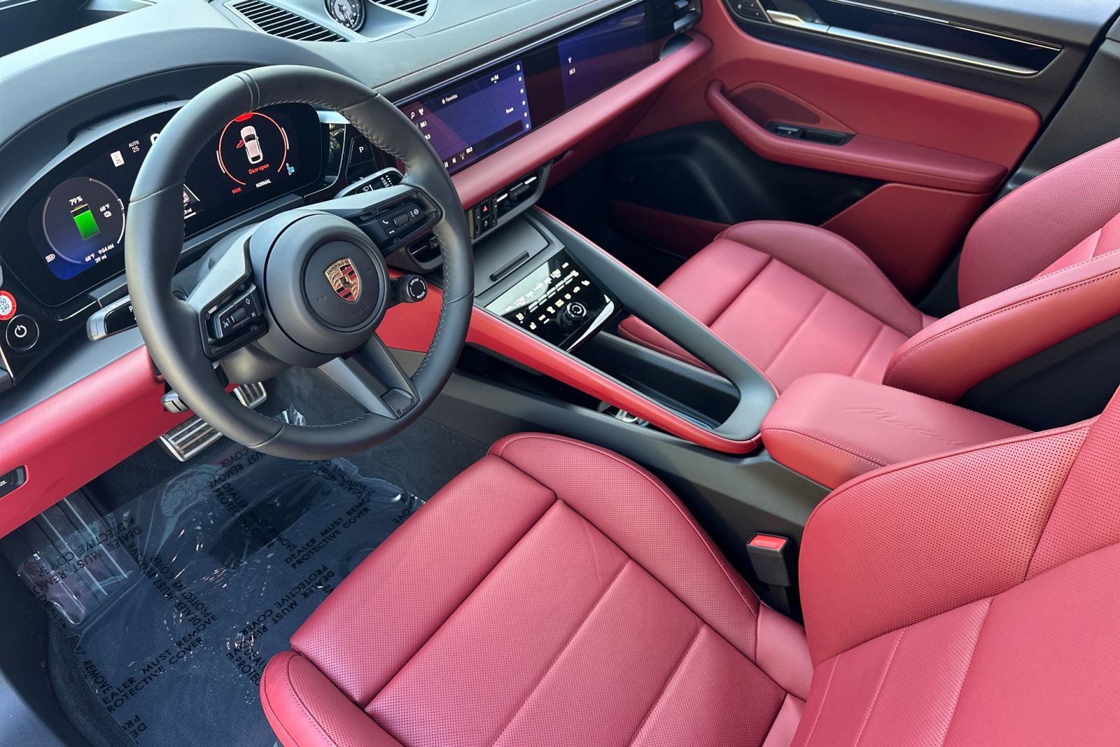 New 2025 Porsche Macan 4S Electric image 4