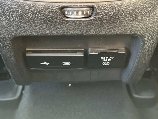 Used 2020 Jeep Cherokee Limited AWD/4WD image 15