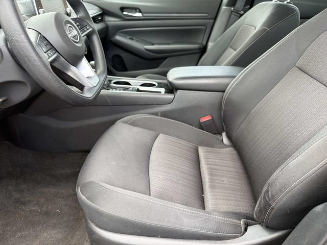 Used 2024 Nissan Altima 2.5 SV FWD image 16