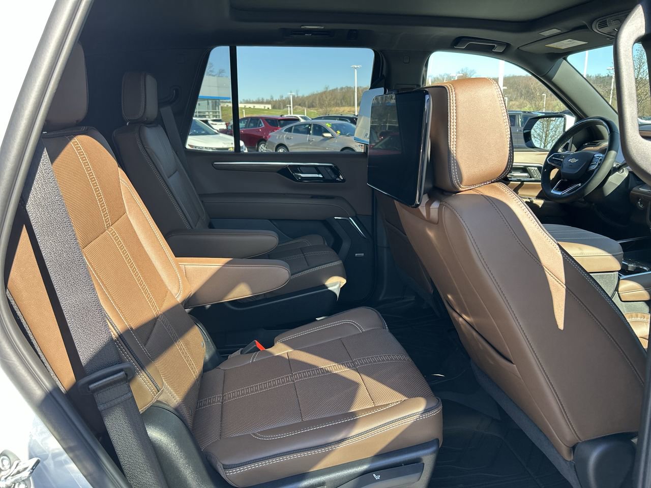 New 2026 Chevrolet Tahoe High Country AWD/4WD image 18