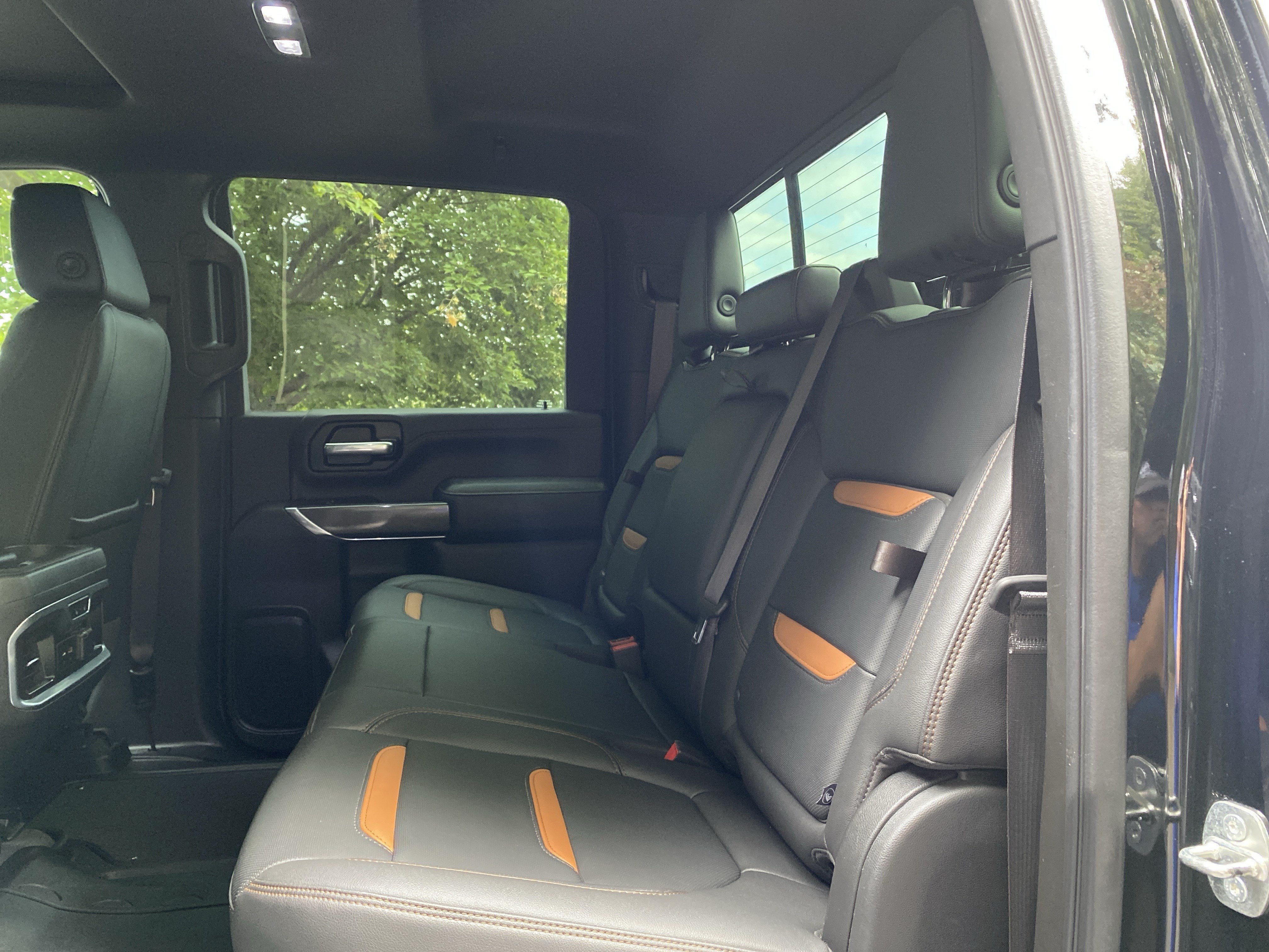 Used 2021 GMC Sierra 2500 AT4 w/ AT4 Premium Plus Package AWD/4WD image 40