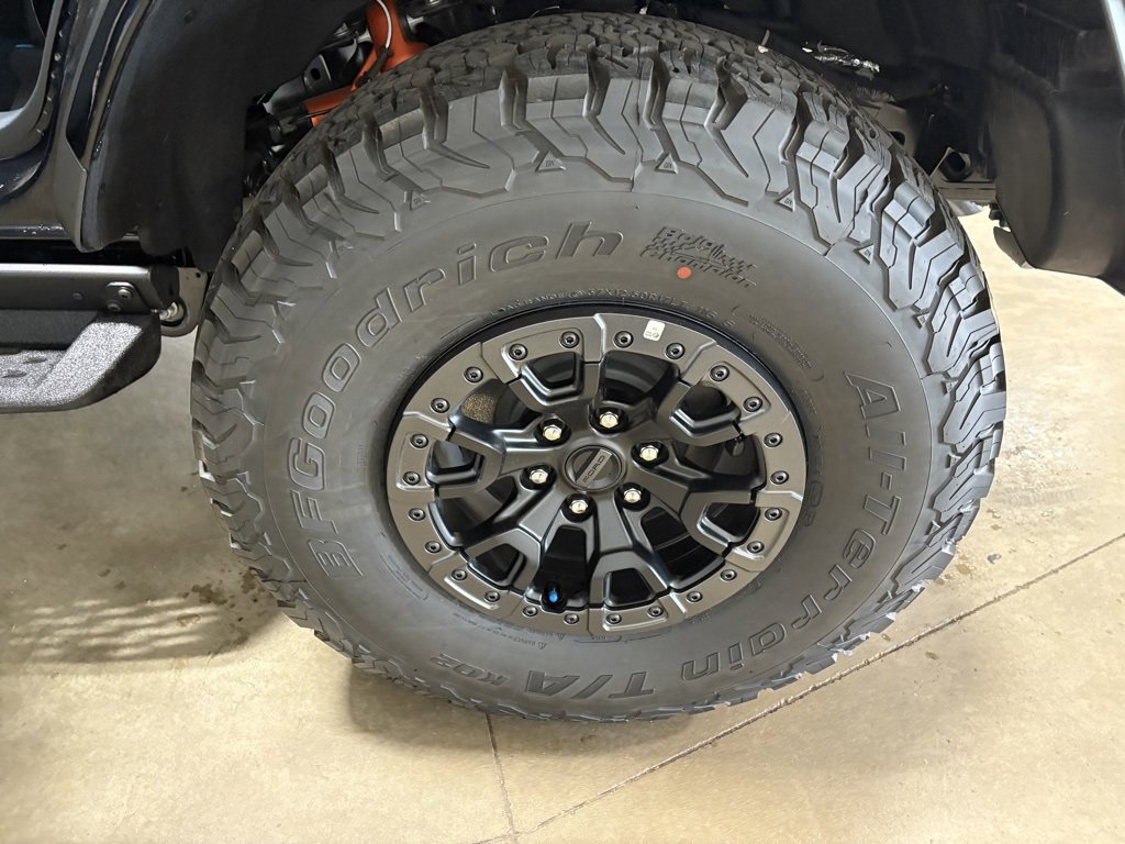 New 2025 Ford Bronco Raptor image 30