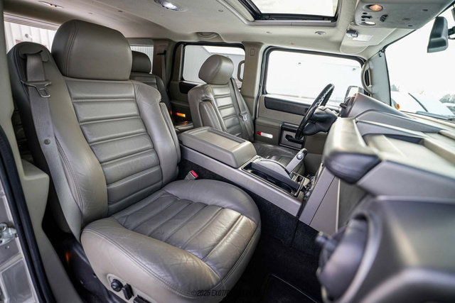 Used 2003 HUMMER H2 w/ Preferred Equipment Group image 53