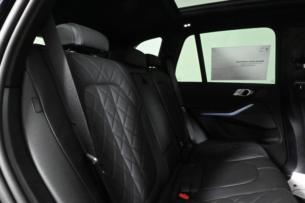 Used 2026 BMW X5 xDrive50e w/ M Sport Package AWD/4WD image 38