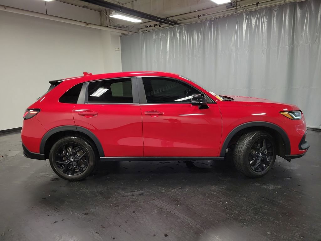 Used 2023 Honda HR-V Sport image 9