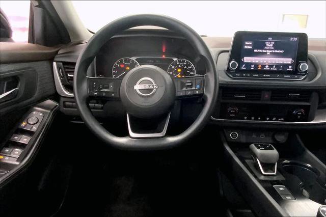 Used 2023 Nissan Rogue SV AWD/4WD image 12