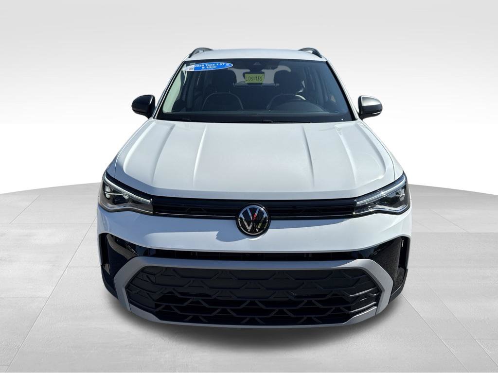 Used 2025 Volkswagen Taos S FWD image 3