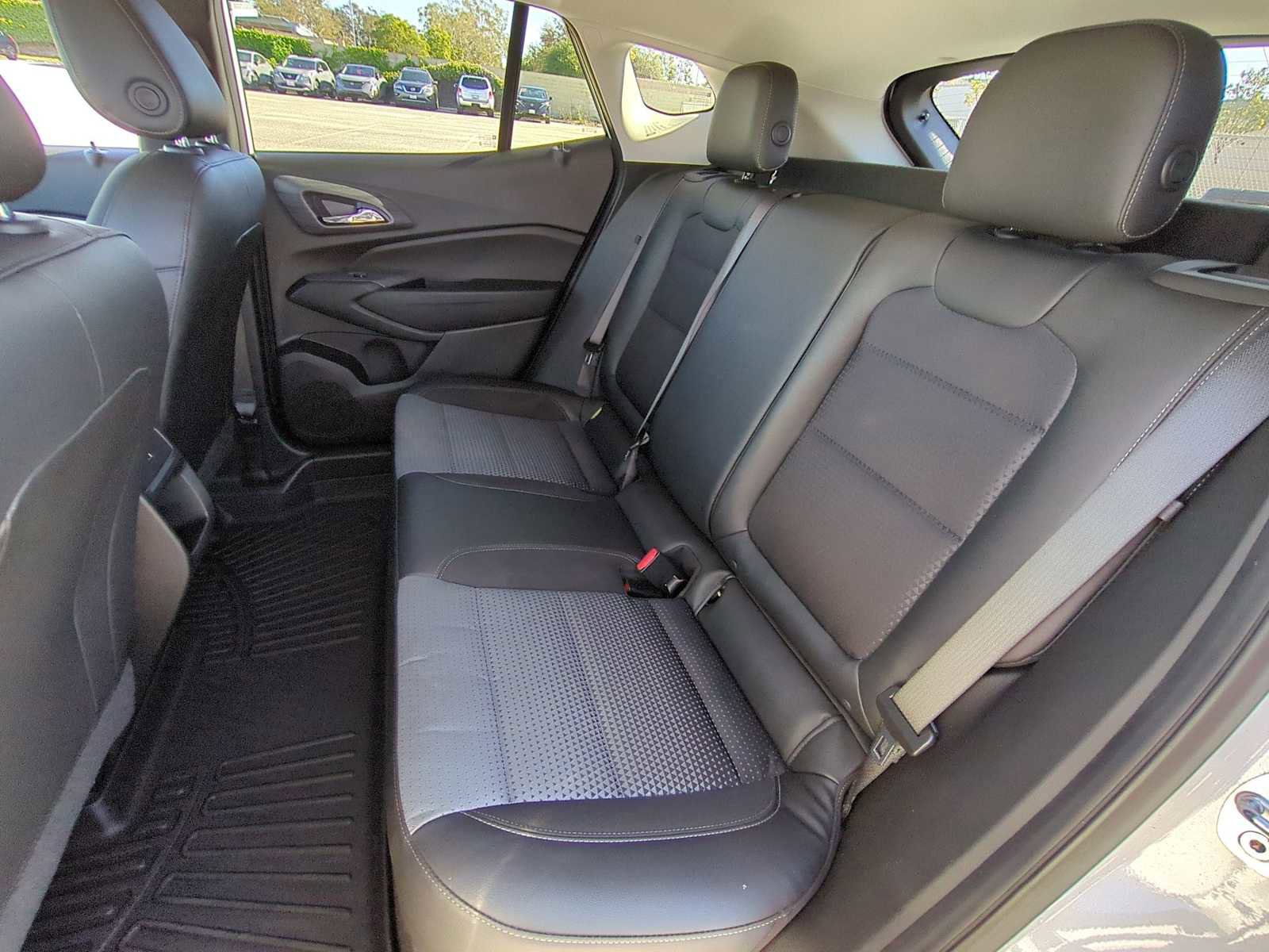 Used 2024 Chevrolet Trax LT w/ Driver Confidence Package image 23