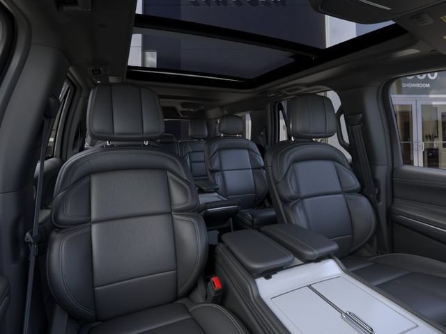 New 2026 Lincoln Navigator L Reserve w/ Jet Appearance Package AWD/4WD image 10