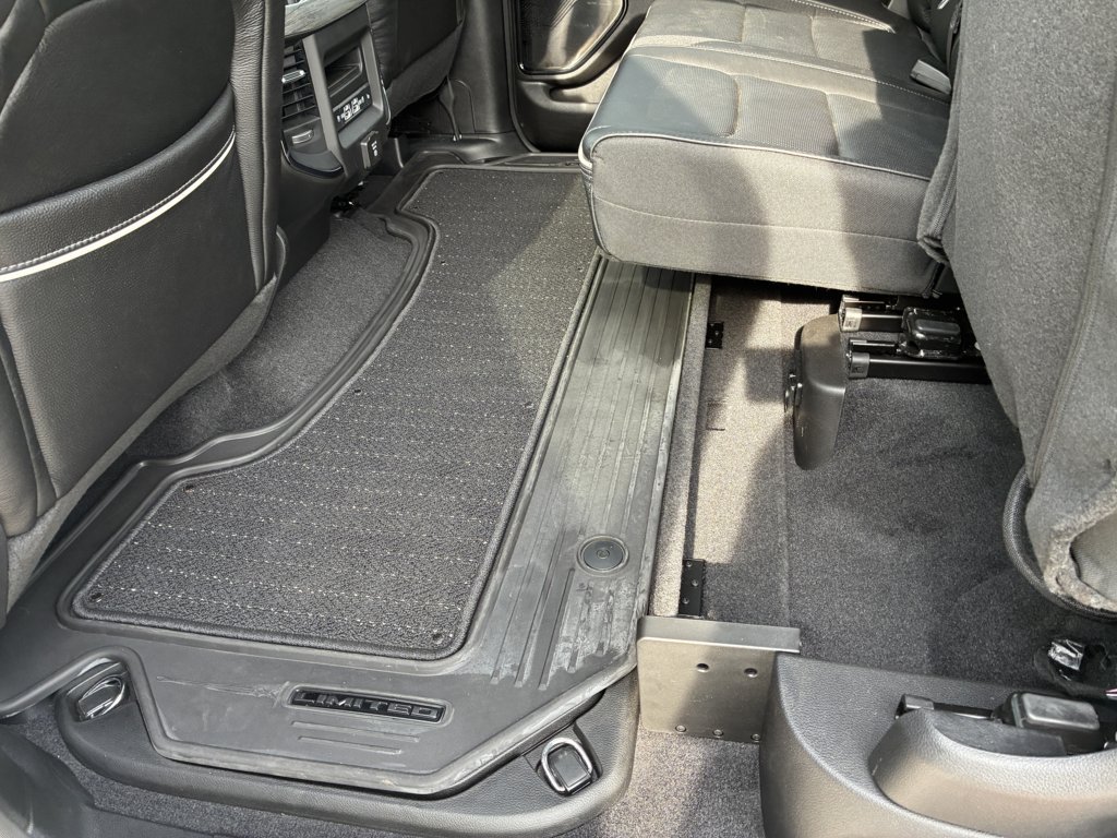 Used 2025 RAM 1500 Limited AWD/4WD image 18