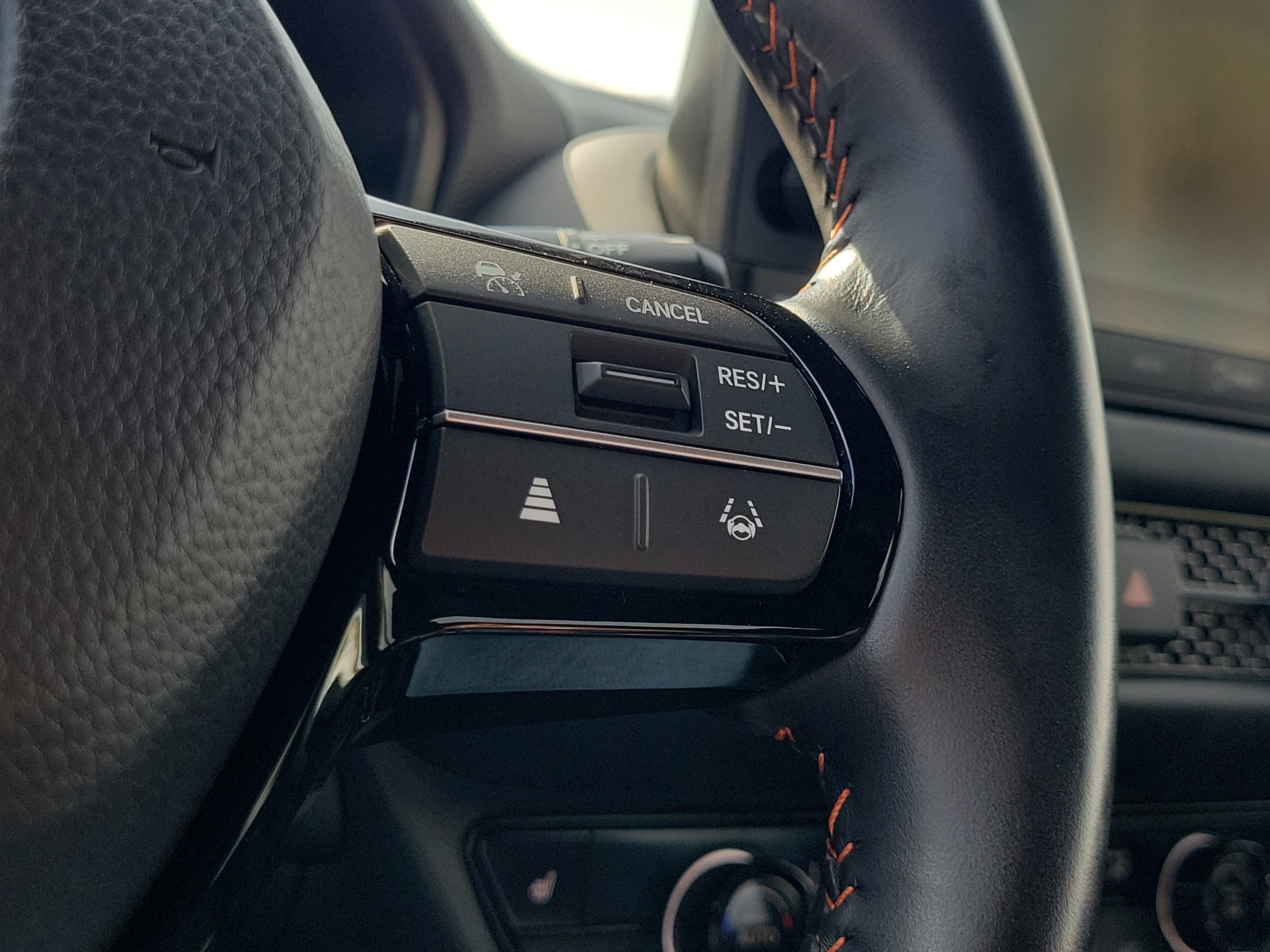 Used 2025 Honda HR-V Sport image 25