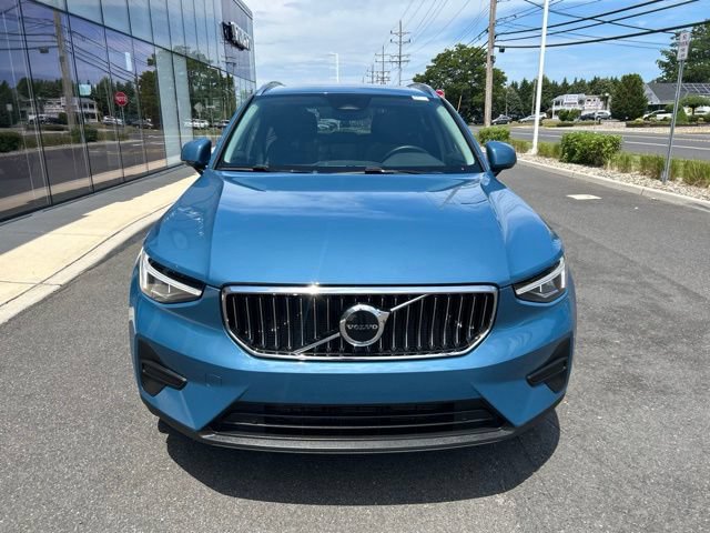 Certified 2025 Volvo XC40 B5 Core AWD/4WD image 7