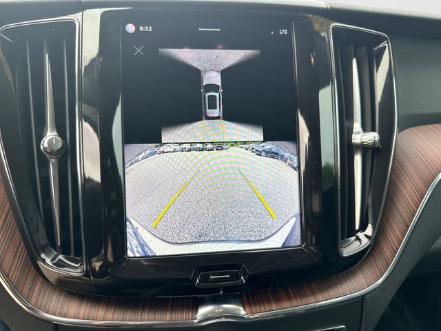 Certified 2024 Volvo XC60 T8 Plus w/ Protection Package Premier AWD/4WD image 27