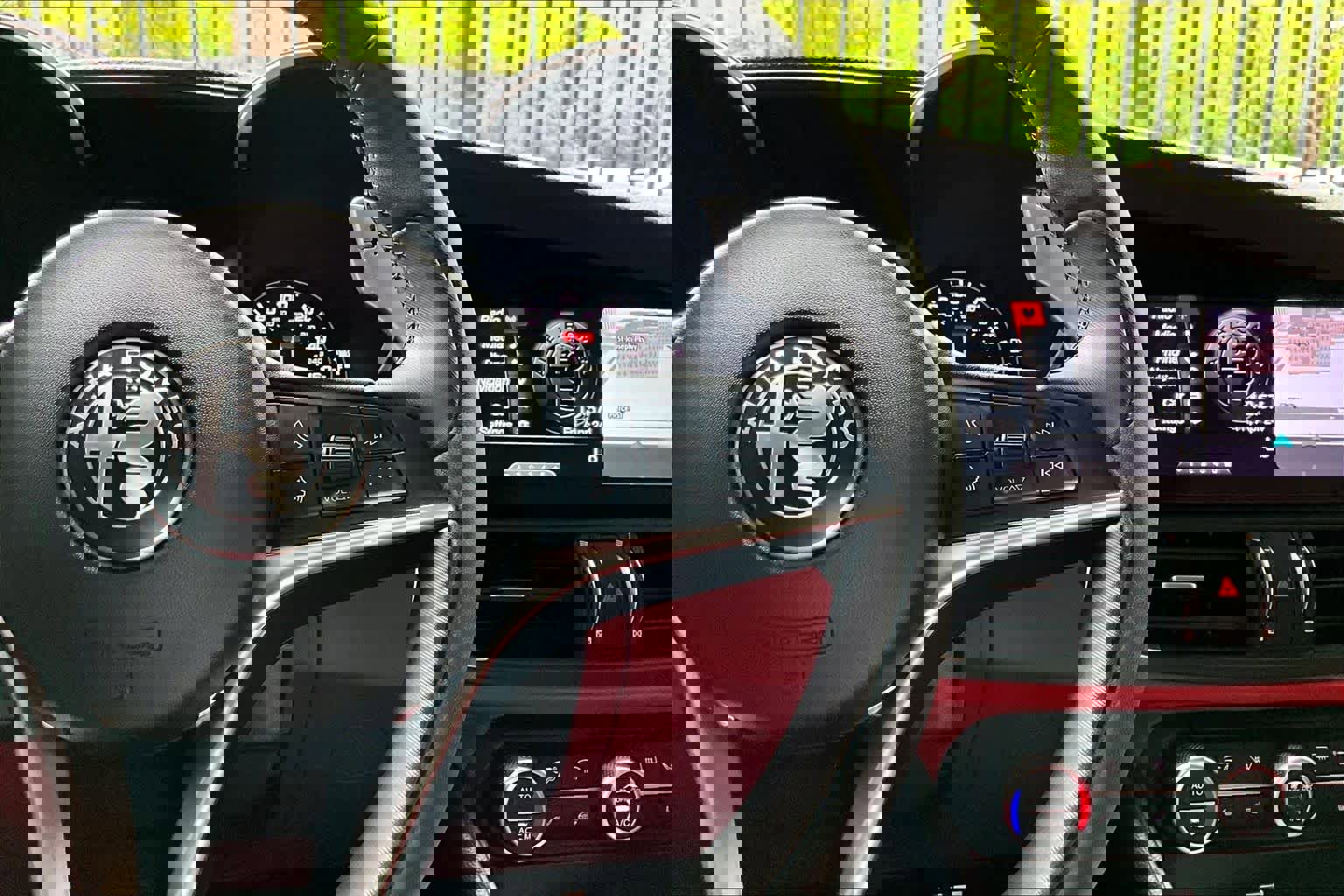 Used 2018 Alfa Romeo Giulia Ti Sport w/ Quick Order Package 22U Sport RWD image 24