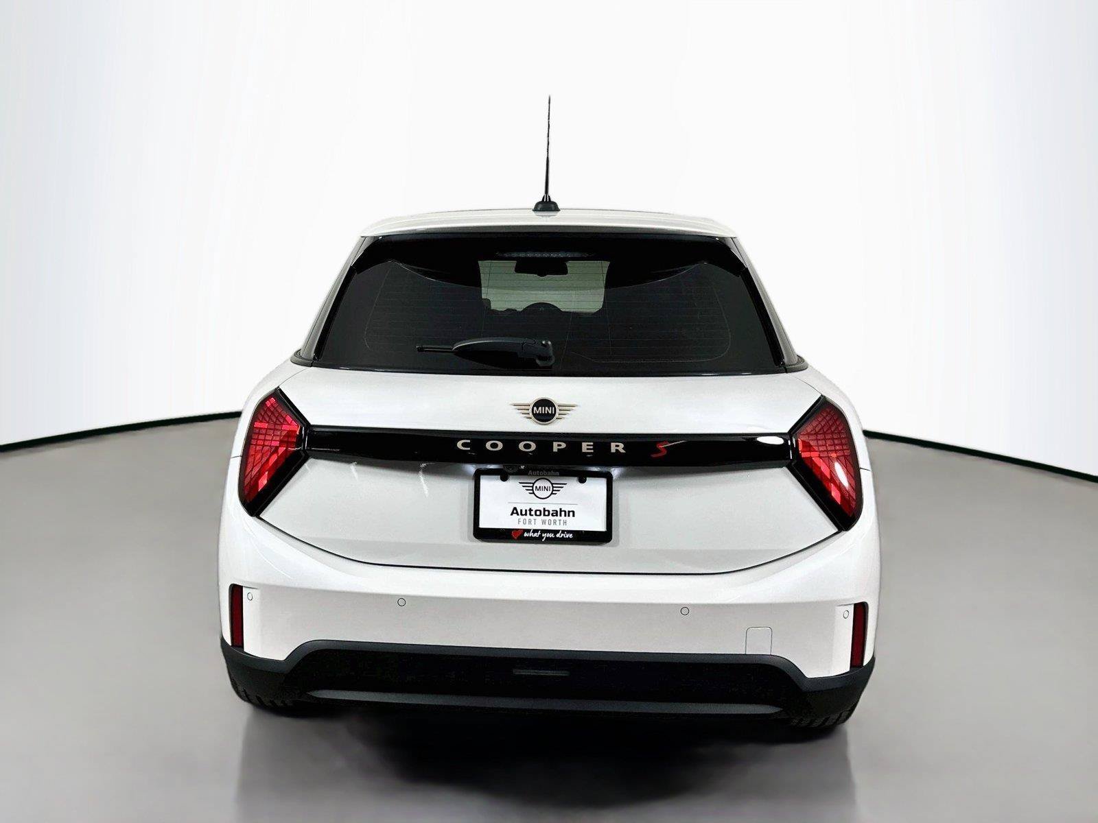 Used 2025 MINI Cooper S FWD image 5