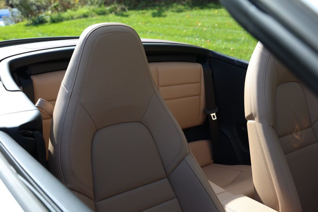 Used 2024 Porsche 911 Carrera image 12