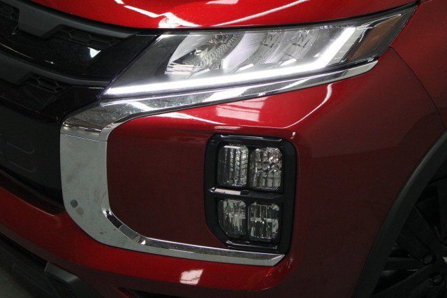 New 2026 Mitsubishi Outlander Sport LE AWD/4WD image 2