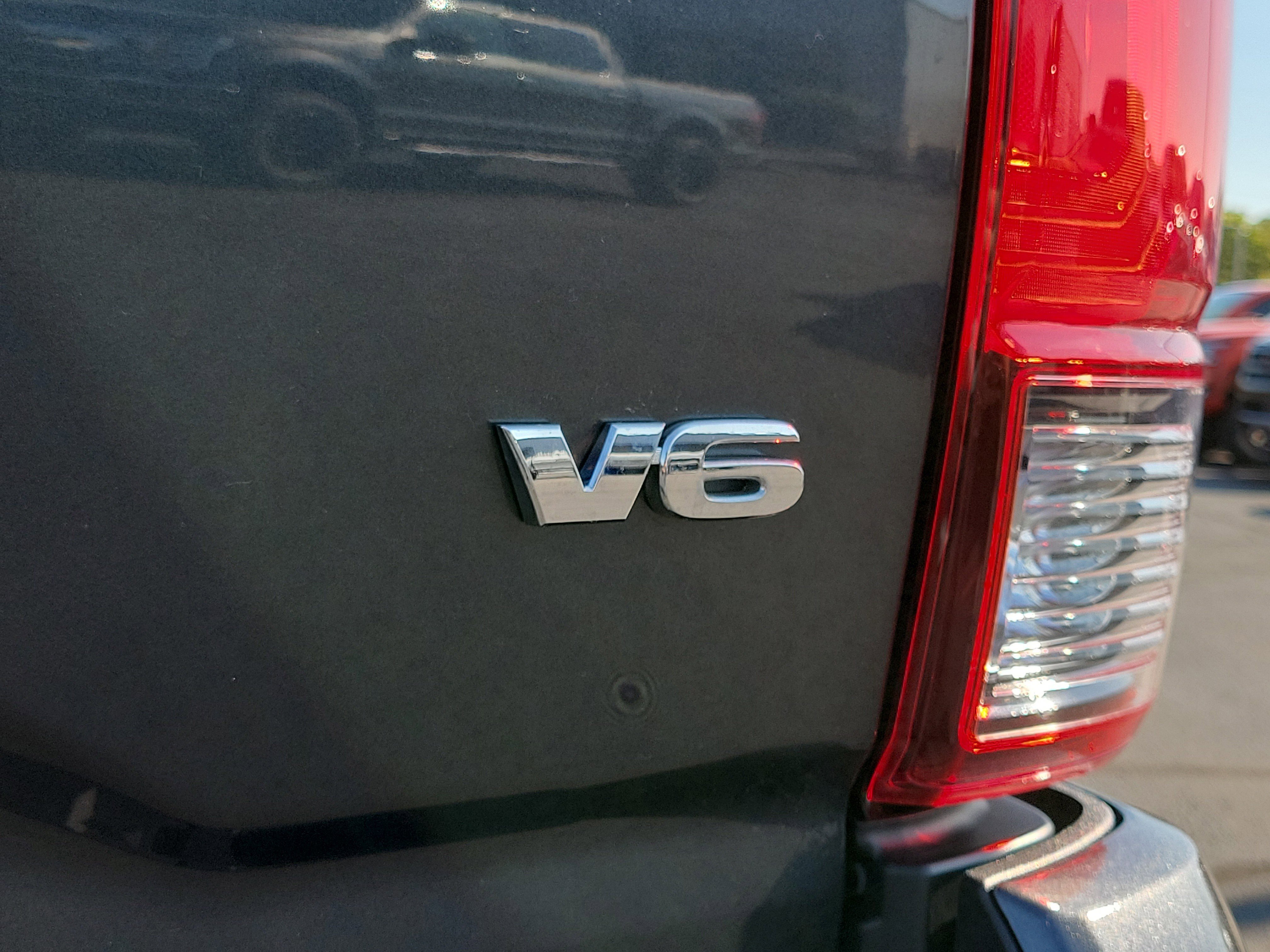 Used 2023 Toyota Tacoma SR AWD/4WD image 7