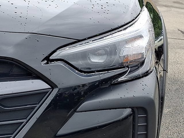 Certified 2025 Subaru Outback Touring AWD/4WD image 9